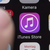 Le mastodonte de Cupertino est accusé de favoriser ses propres applications dans sa boutique, au détriment de versions concurrentes. (archive) KEYSTONE/CHRISTIAN BEUTLER
